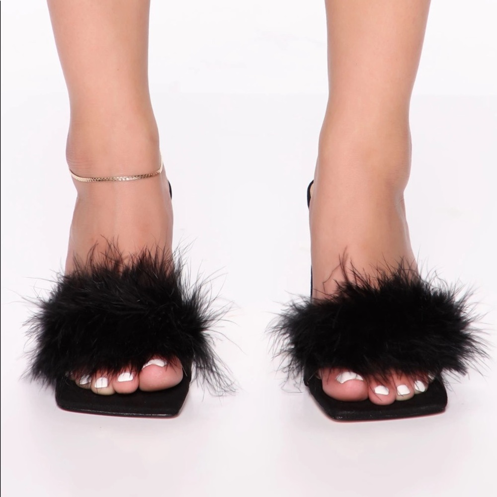 Fur Step In Heels - Picture 2 of 2